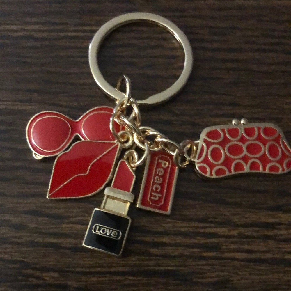 Hot girl key ring Sunny’s 🕶️ lipstick lips an a purse charms